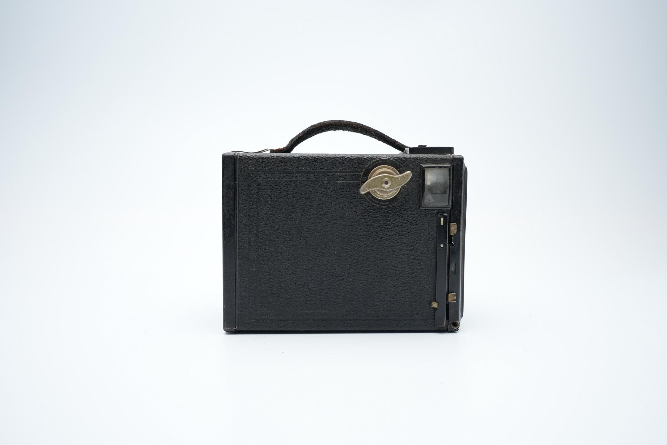 Agfa Box Camera – Iconic Vintage Box Camera for 120 Film and Analog Photography Enthusiasts