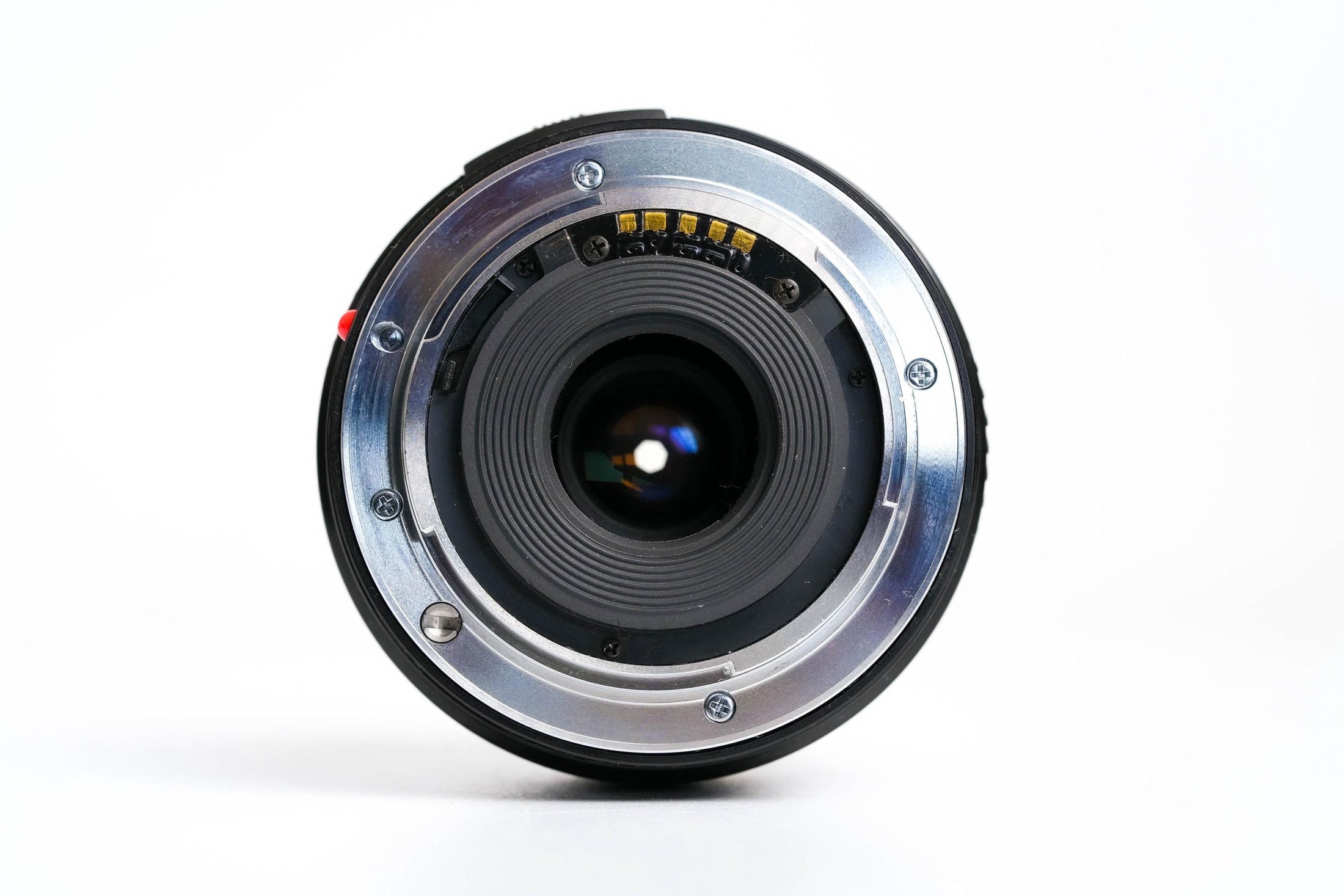 Minolta 35-70mm f/4 AF Zoom Lens – Compact and Versatile Classic