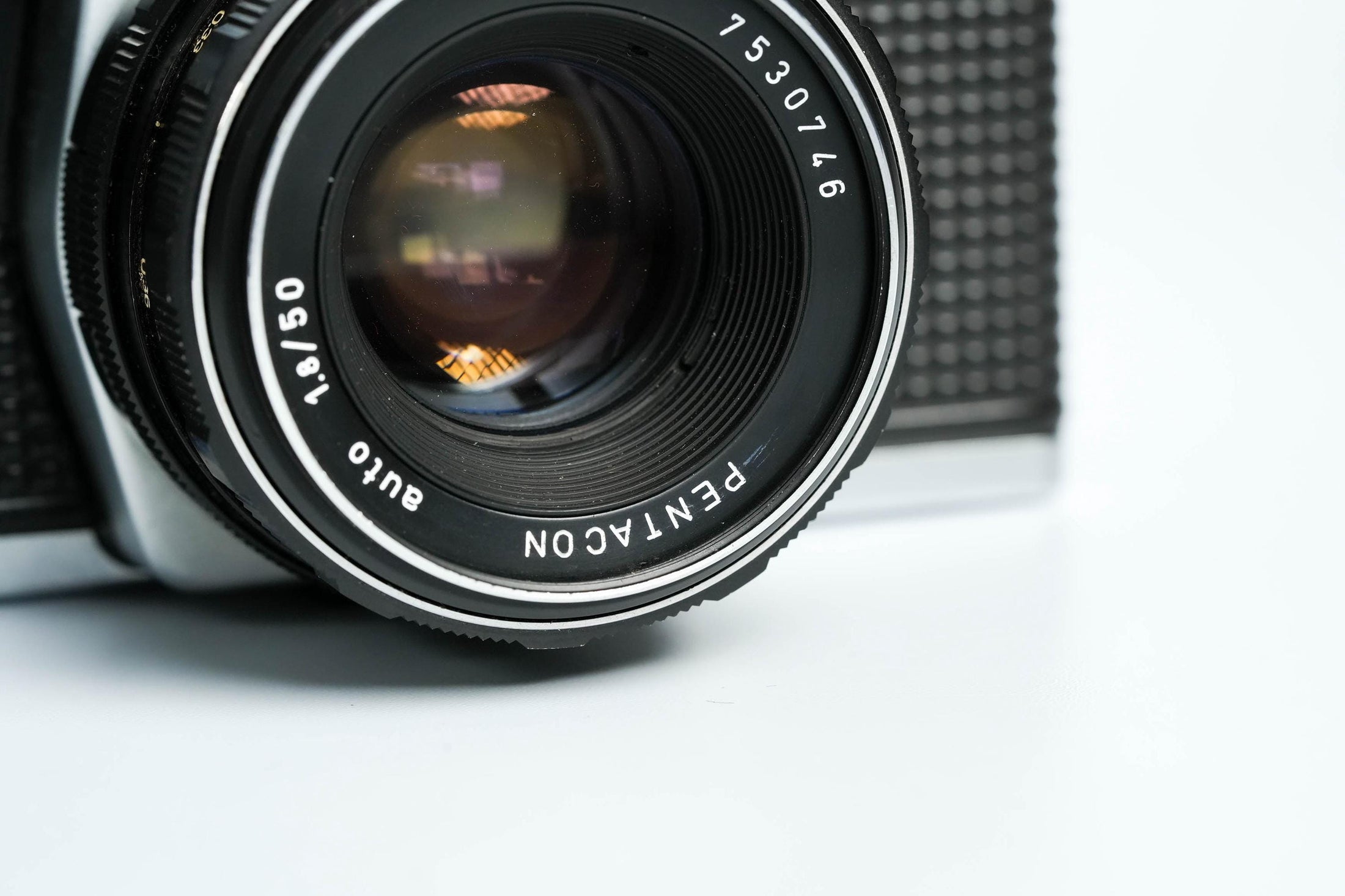 Praktica Super TL 3 + Pentacon 50mm f/1.8 – Classic SLR with free 35mm film