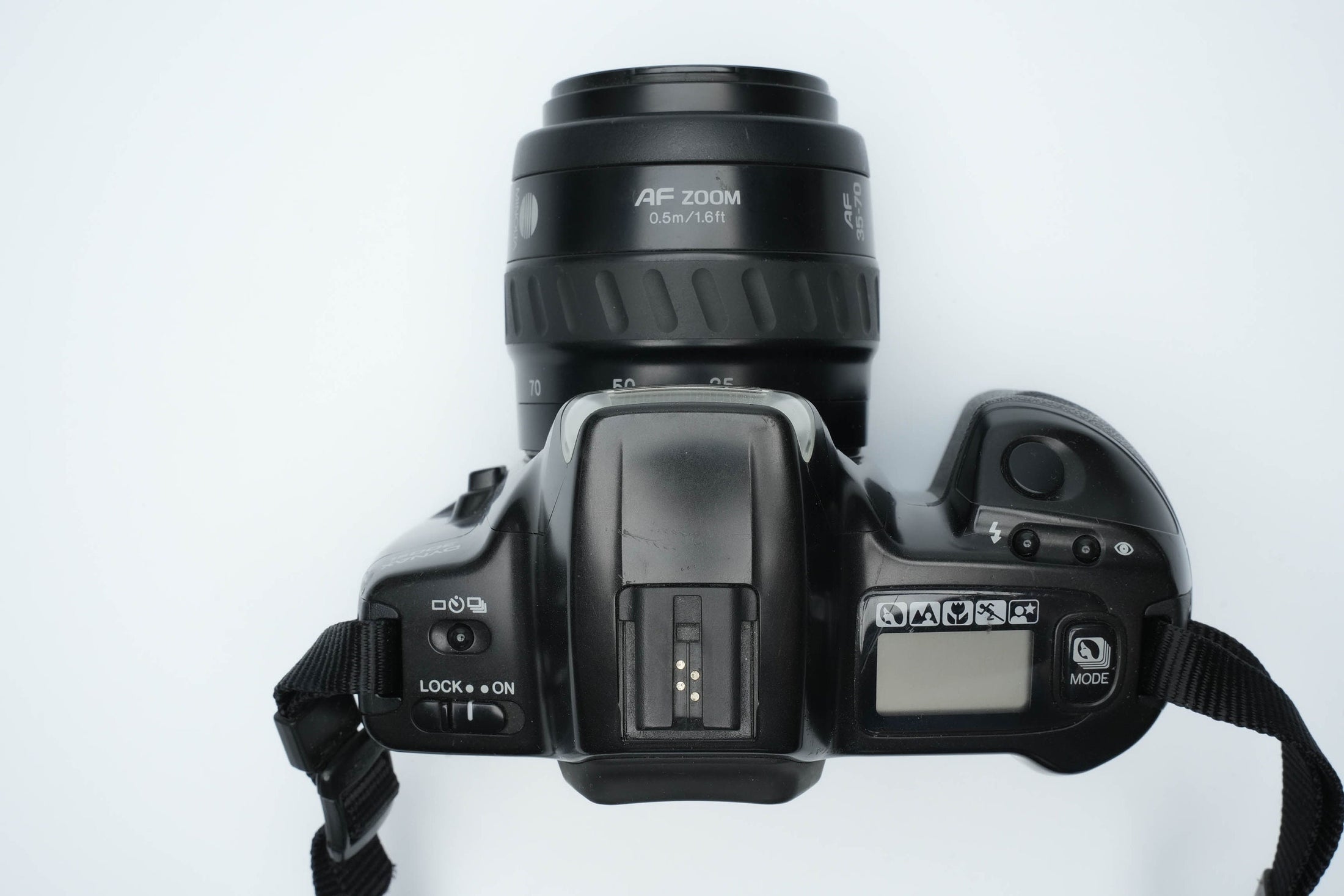 Minolta Dynax 300si | vintage 35mm film camera