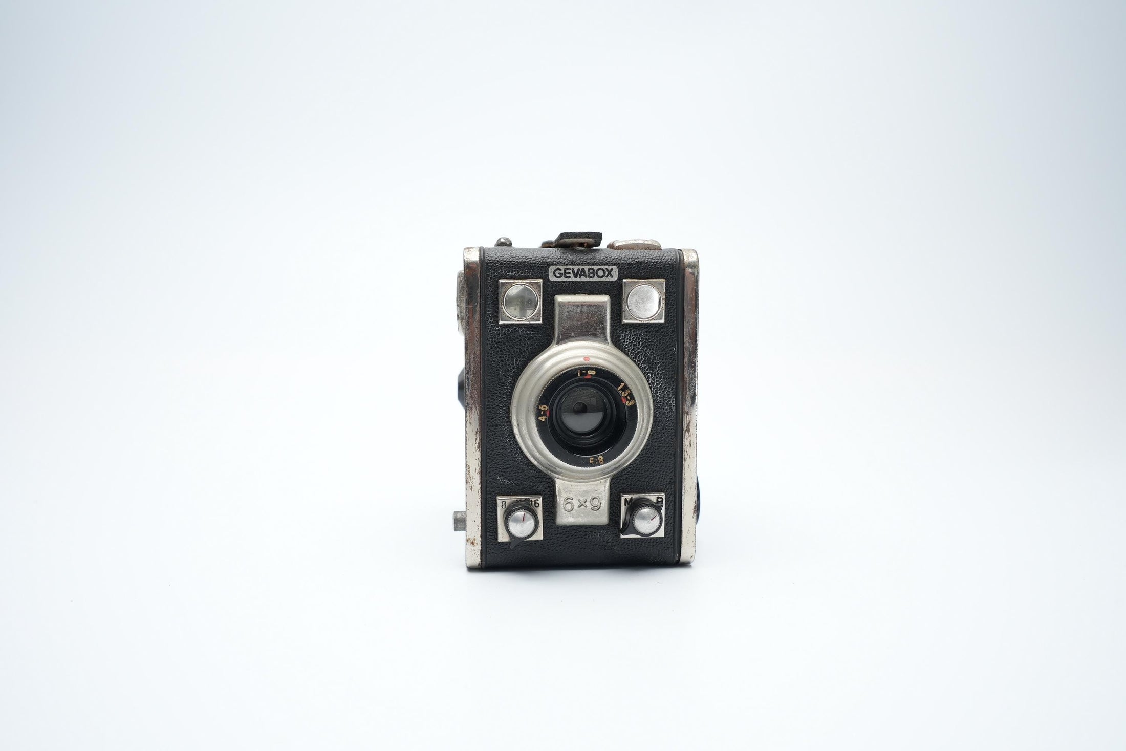 Gevaert Gevabox 6x9 - Classic Belgian Box Camera for 120 Film, Perfect for Vintage Photography