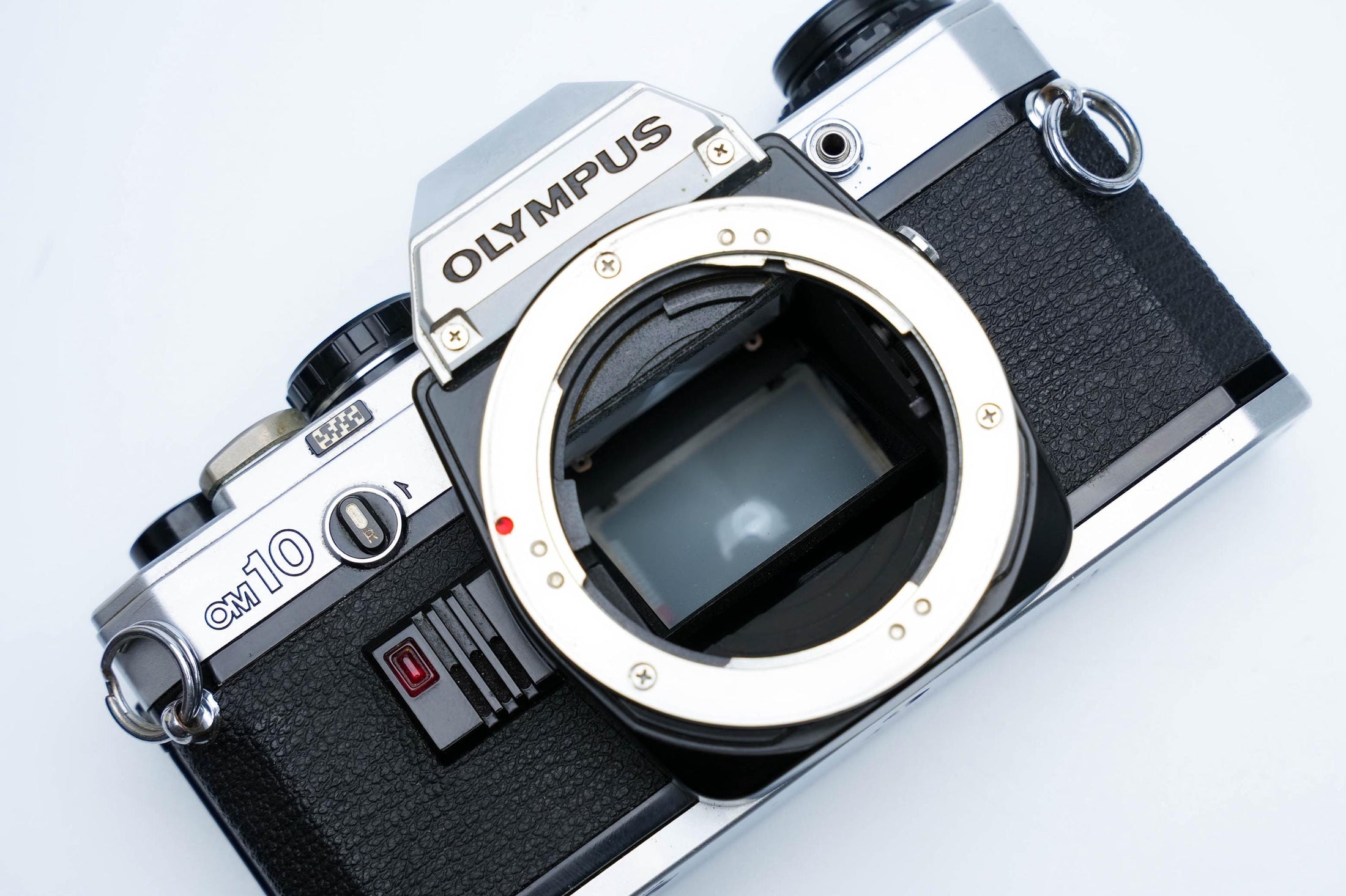 Olympus OM-10 + OM-System G.Zuiko 28mm f/3.5 + Free Kodak Gold 35mm