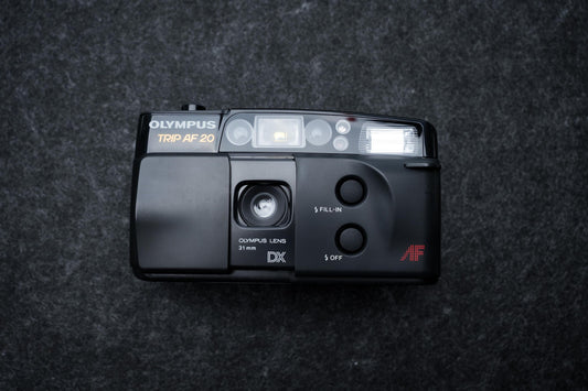 Olympus Trip AF 20 + gratis 35mm film – 35mm compact camera – 1995 – nieuw in doos, old stock, getest