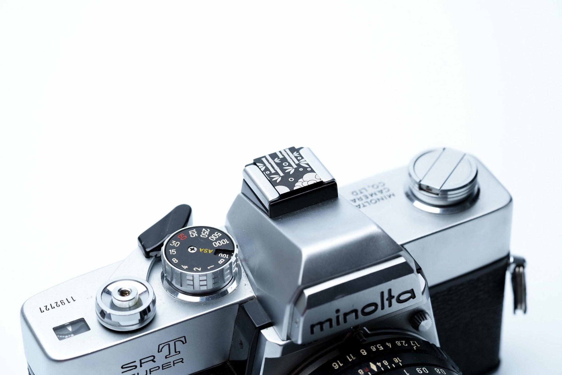 Bamboo Forest flitsschoendeksel – Japans design – gelaserd aluminium – zwart gecoat