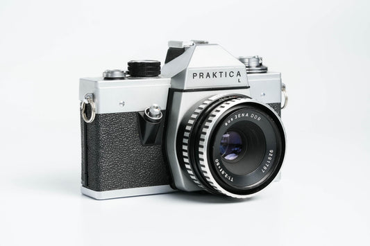 Praktica L + Carl Zeiss Jena 50mm f/2.8 + Free 35mm film – Classic DDR SLR