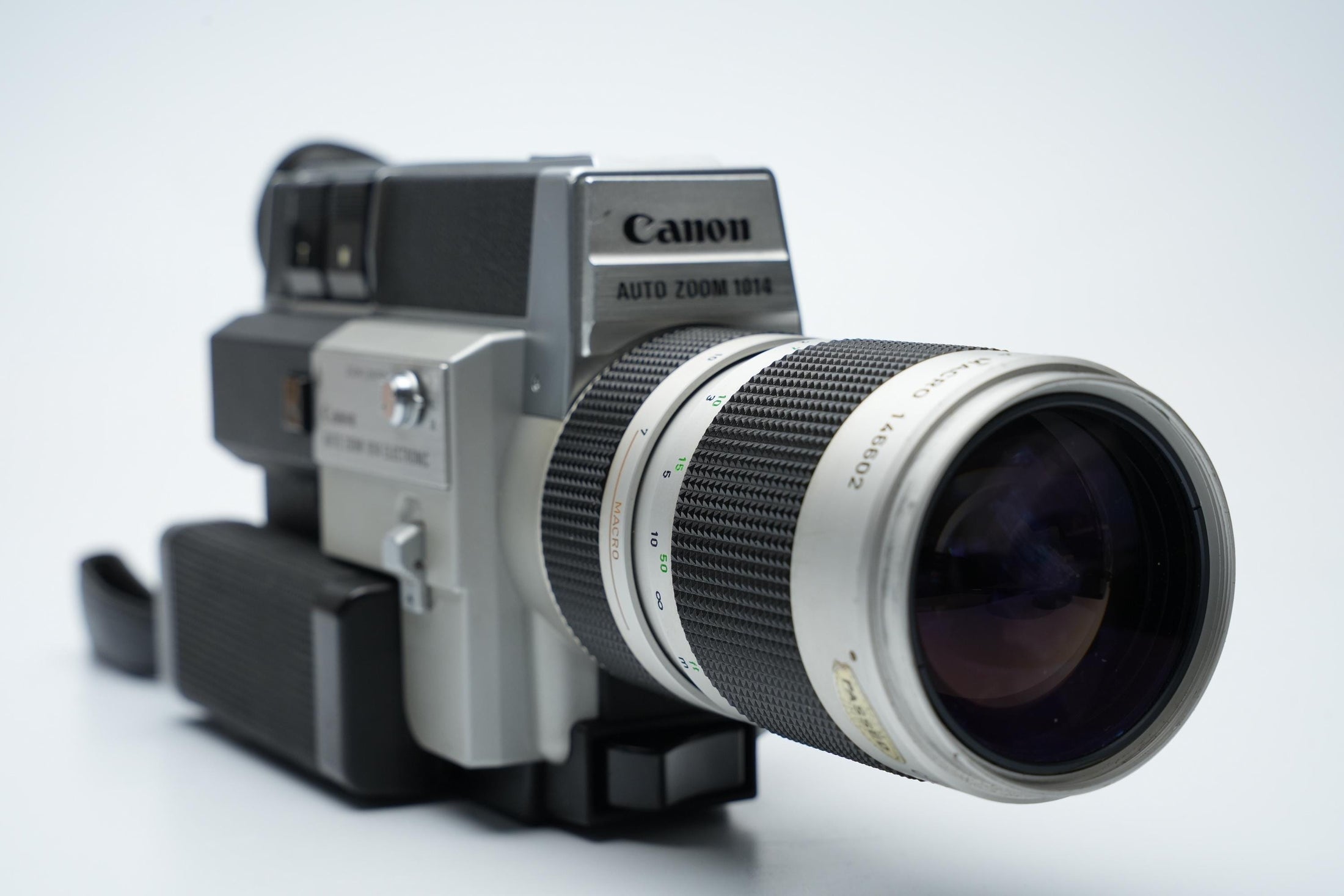 Canon Auto Zoom 1014 – Super 8 Camera | Fully Working | 7-70mm f/1.4 Lens