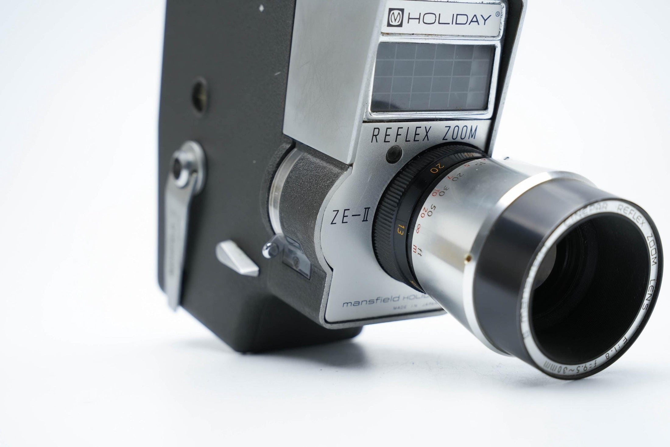 Holiday Reflex Zoom ZE-II – Stylish 1960s 8mm Film Camera, Fully Functional