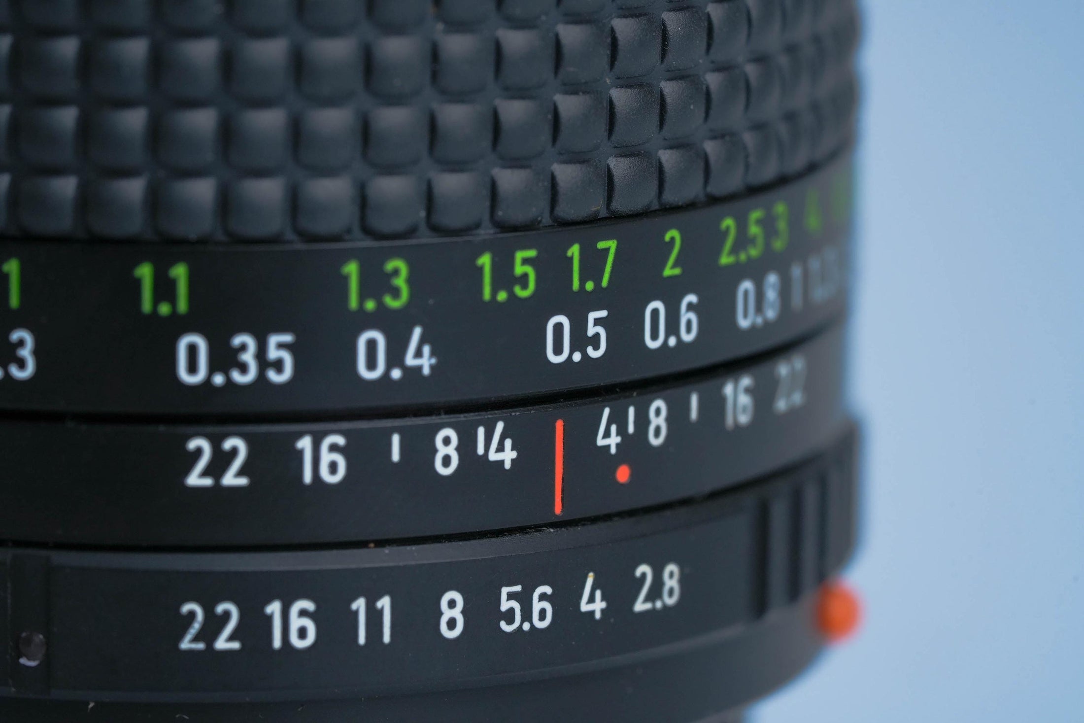 Pentacon Prakticar 28mm f/2.8 – Vintage Wide Angle Lens (PB Mount) | Fully Working