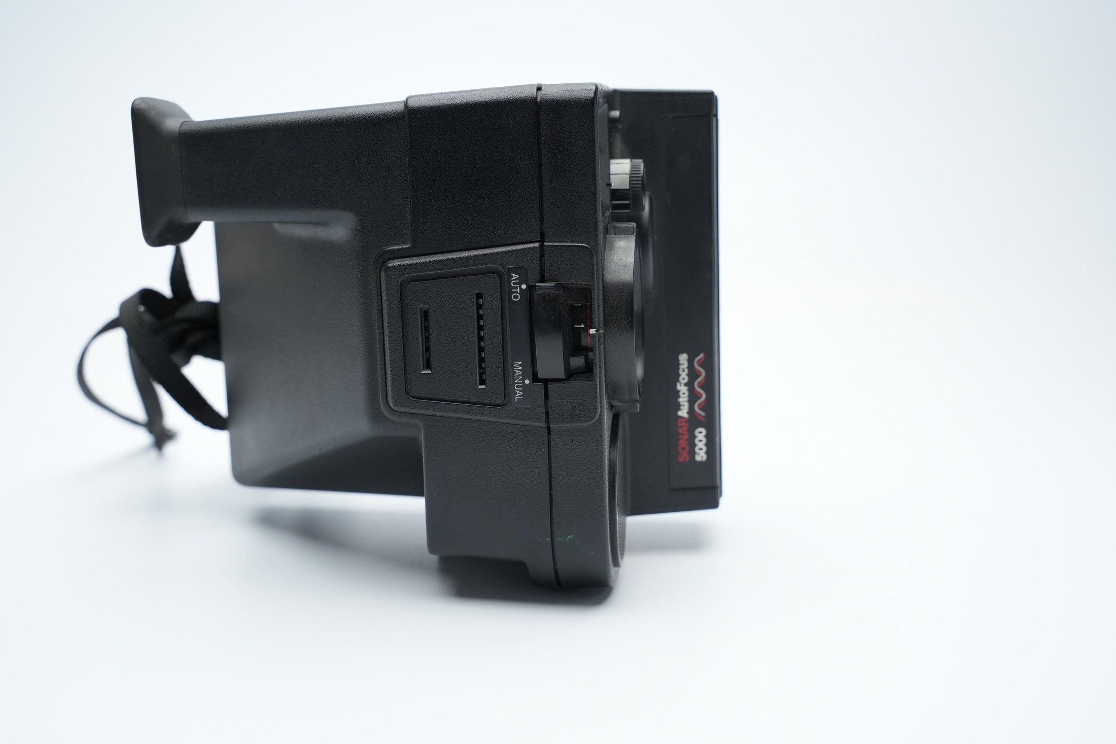 Polaroid Sonar AutoFocus 5000 Land Camera - Vintage Instant Camera with Automatic Focus from the 1980s