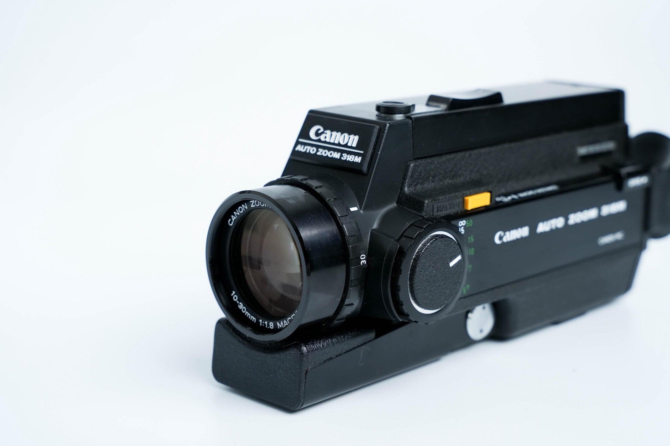 Canon Auto Zoom 318M – Vintage Super 8 Camera | Complete & Working