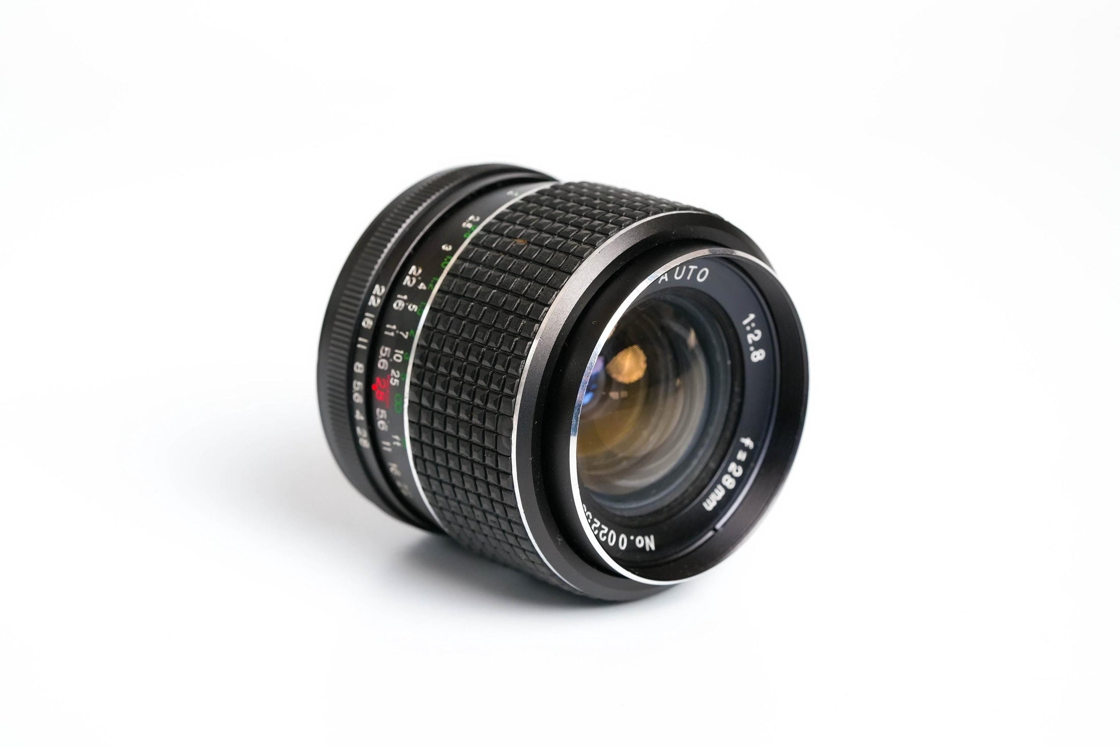 Pentor 28mm f/2.8 M42 – Compact Wide-Angle Lens with Classic Look