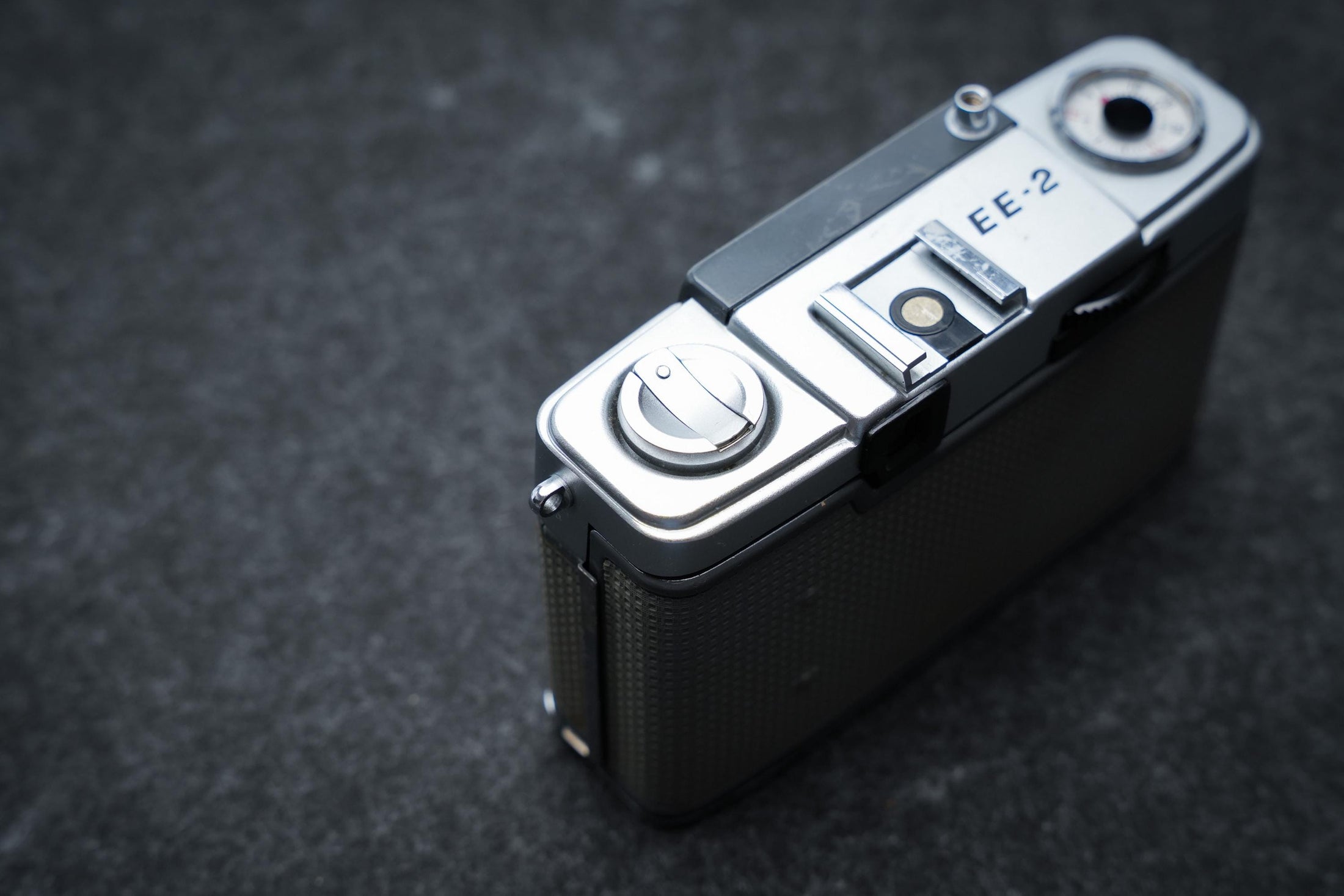 Olympus Pen EE-2 Half-Frame + gratis Kodak film | Iconische Vintage Point & Shoot uit 1968 | Voor Straatfotografie, Reizigers en Creatieven