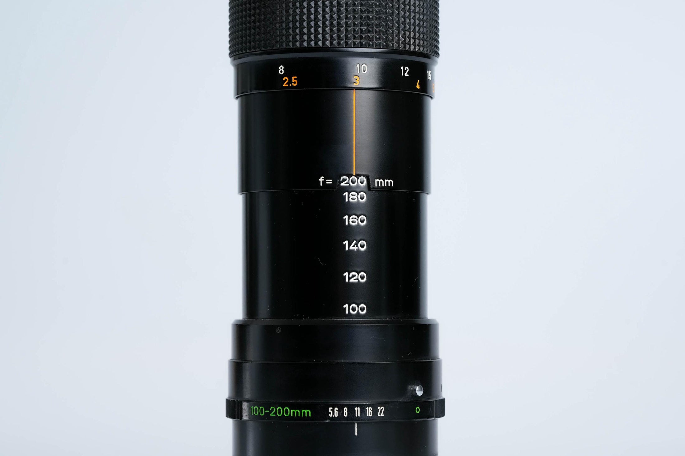 Canon FD 100-200mm f/5.6 S.C. Telezoom – Vintage Classic with Montreal 1976 Lens Hood
