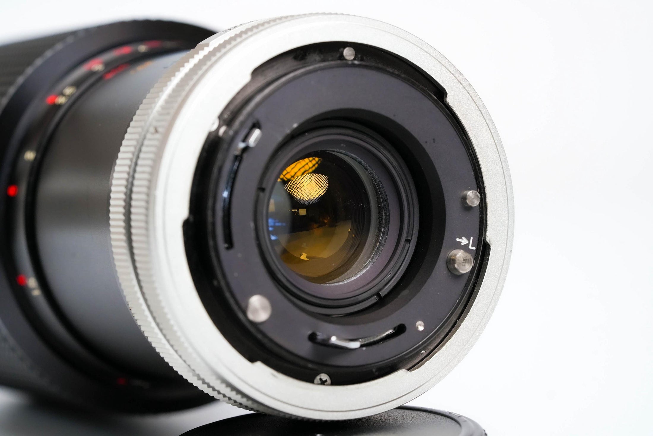 Panagor PMC 80-200mm f/3.8 Telezoom Lens – FD-mount – Vintage Japanese Quality