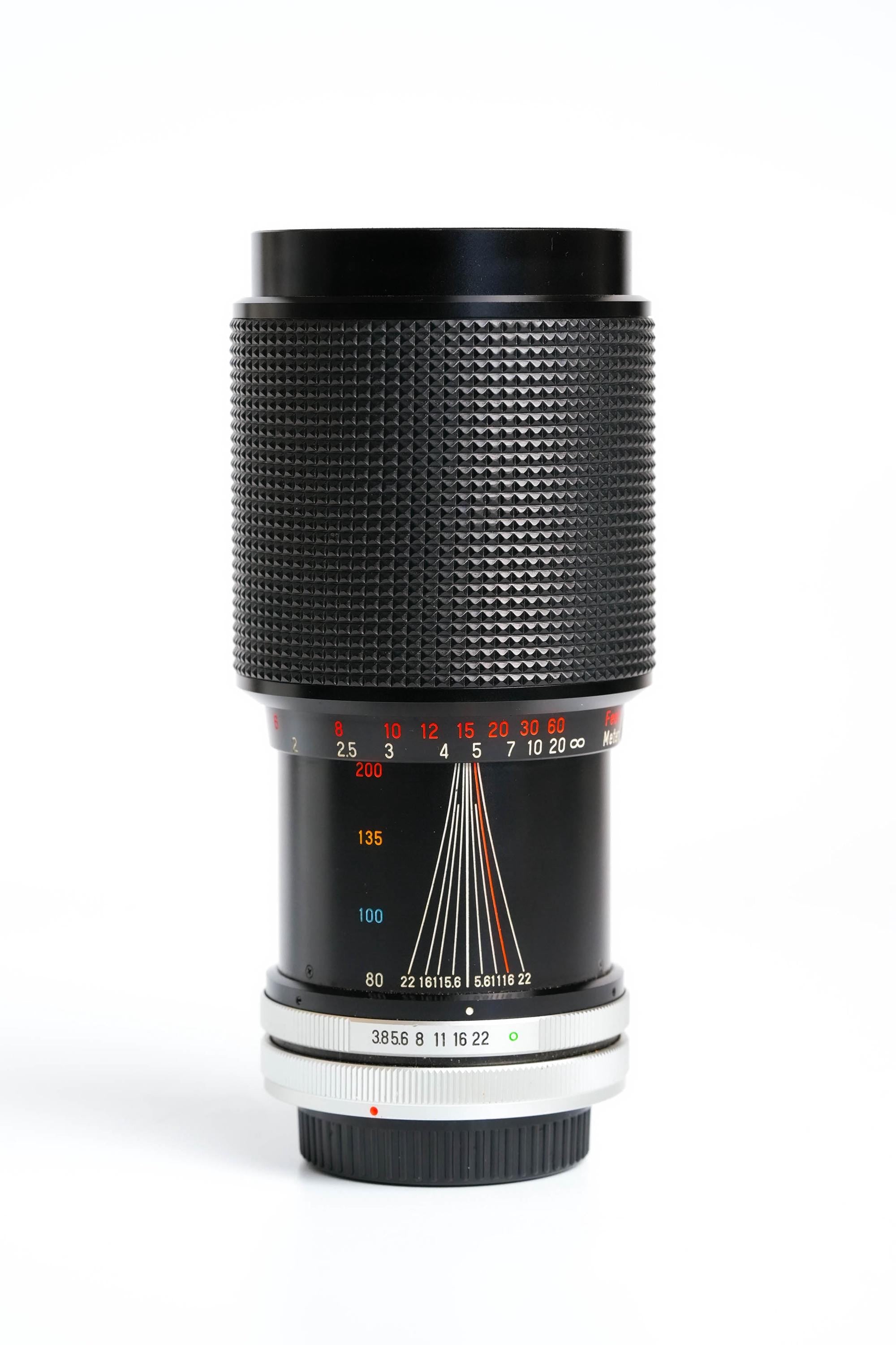 Panagor PMC 80-200mm f/3.8 Telezoom Lens – FD-mount – Vintage Japanese Quality