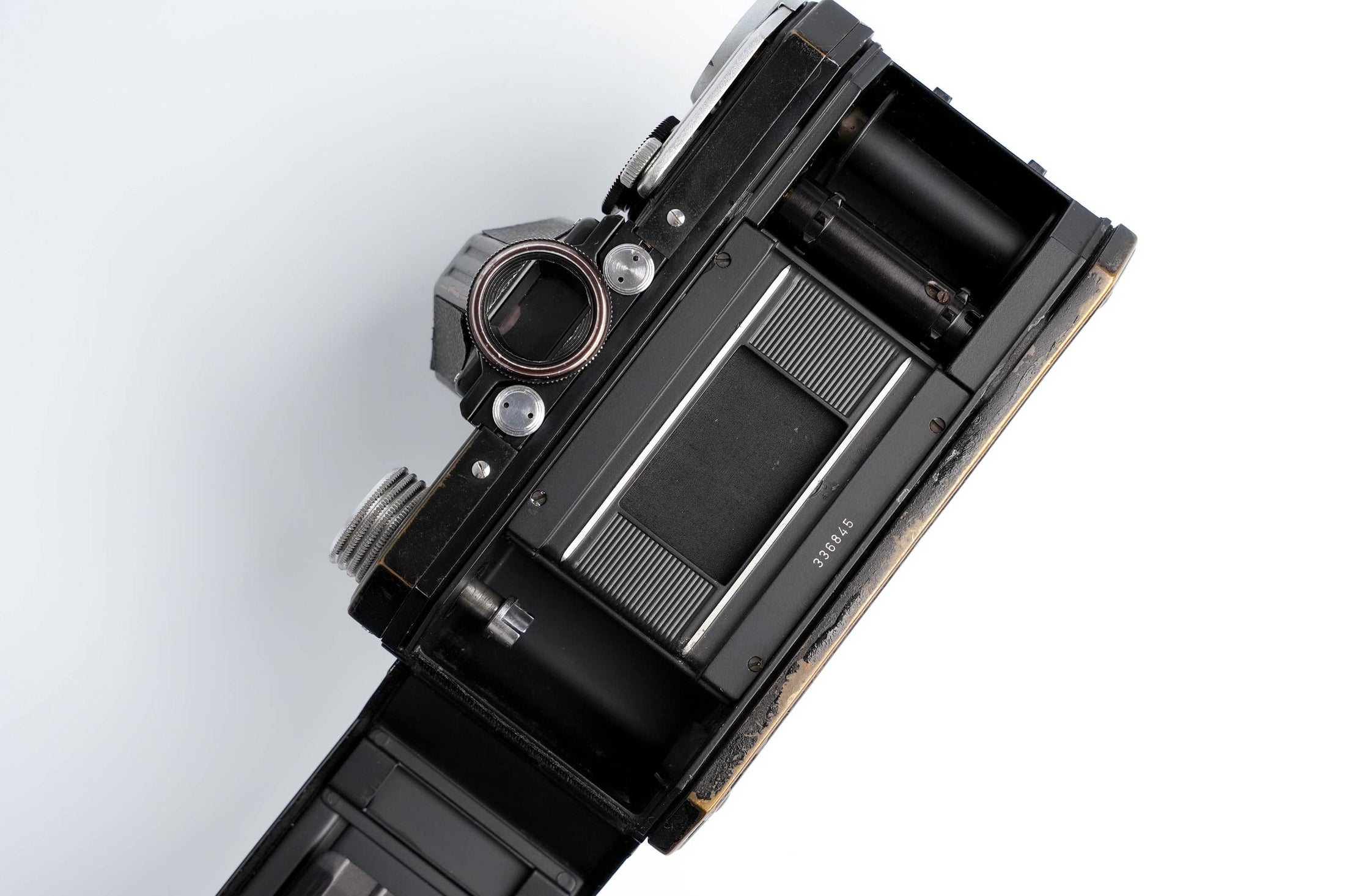 Edixa-mat Kadett – Mechanical German SLR with Edixa Auto-Cassaron 50mm f/2.8 Lens
