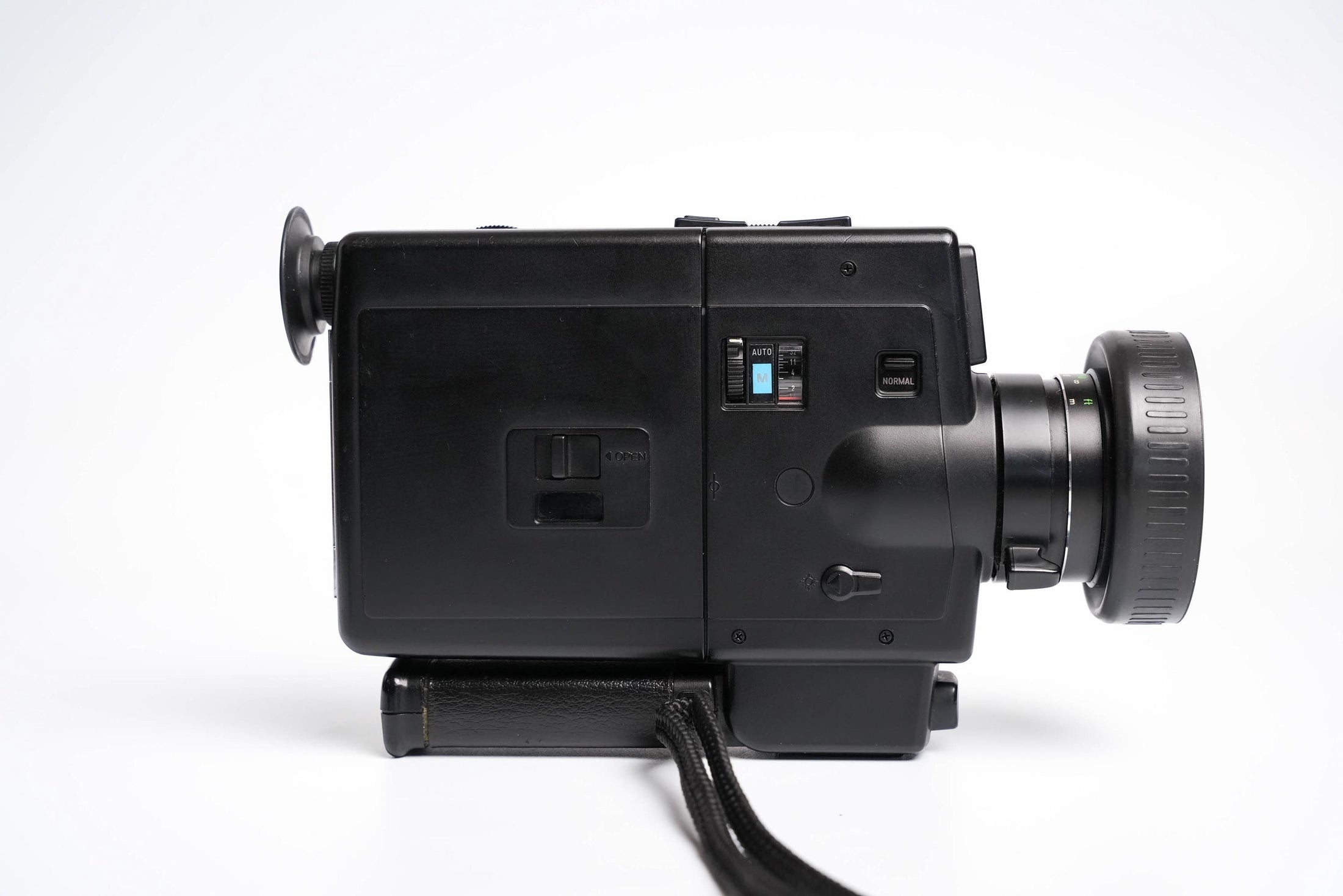Minolta XL401 – Super 8 Camera | Fully Working