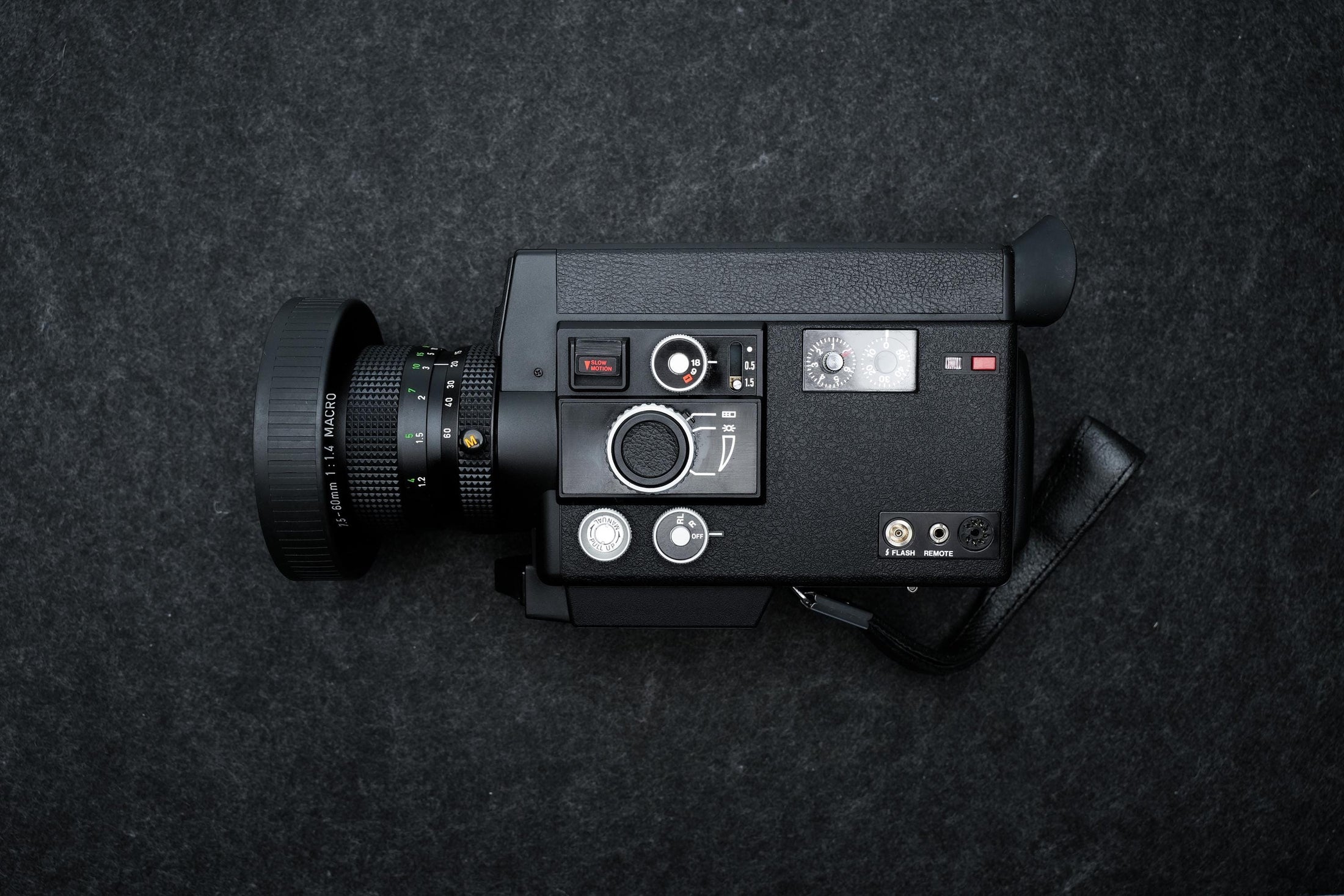 Canon 814XL Electronic – Super 8 Camera – 1977 – Zwart – Macro Zoom – Voor filmmakers & verzamelaars – XL-opnamen – Professioneel model