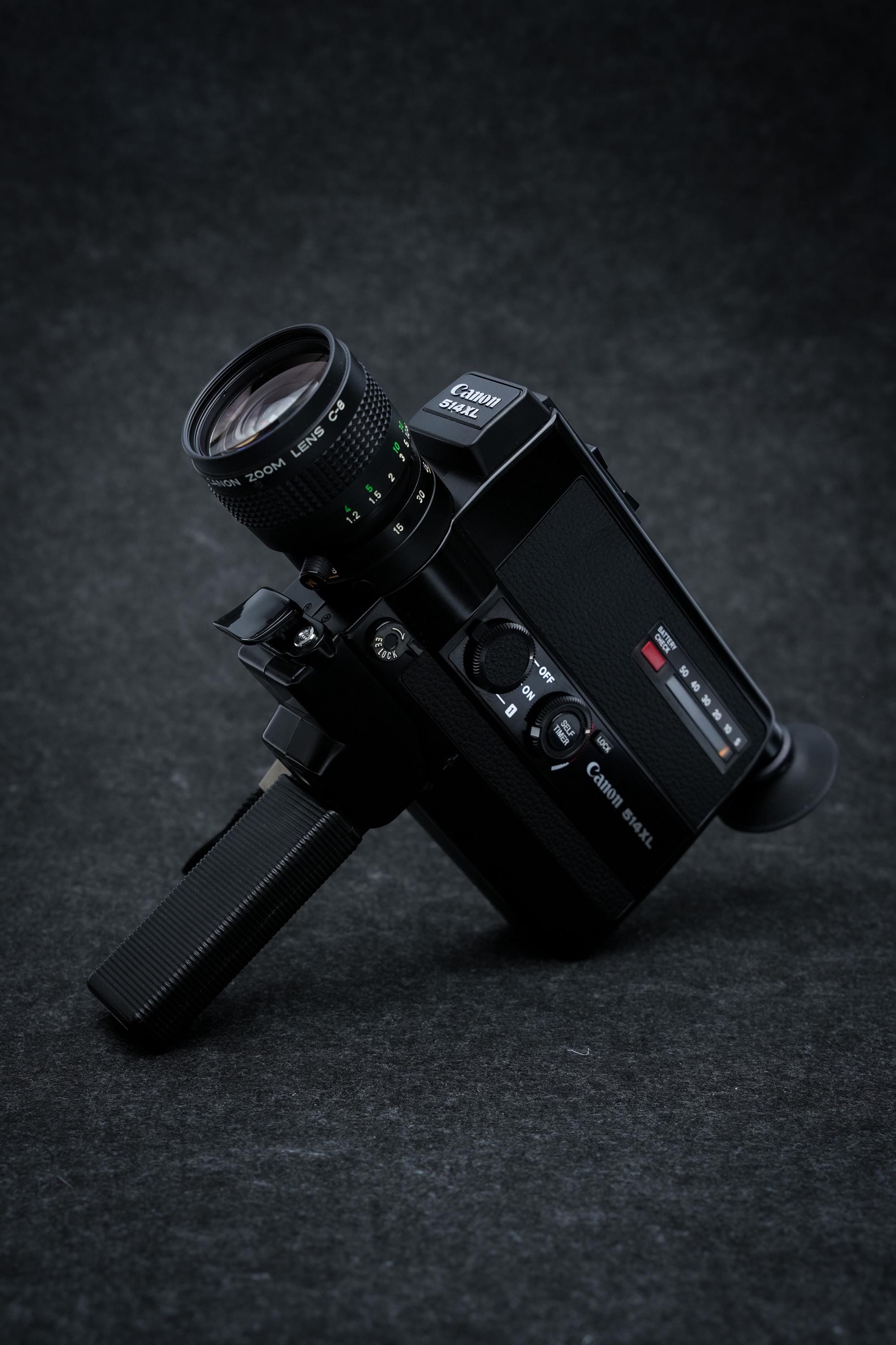 Canon 514XL Super 8 Filmcamera uit 1976 – Zwart – Compacte retro videocamera met zoomlens – Voor filmmakers, reizigers, verzamelaars