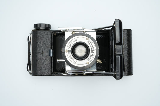 King Penguin Kershaw Eight-20 Vintage Camera
