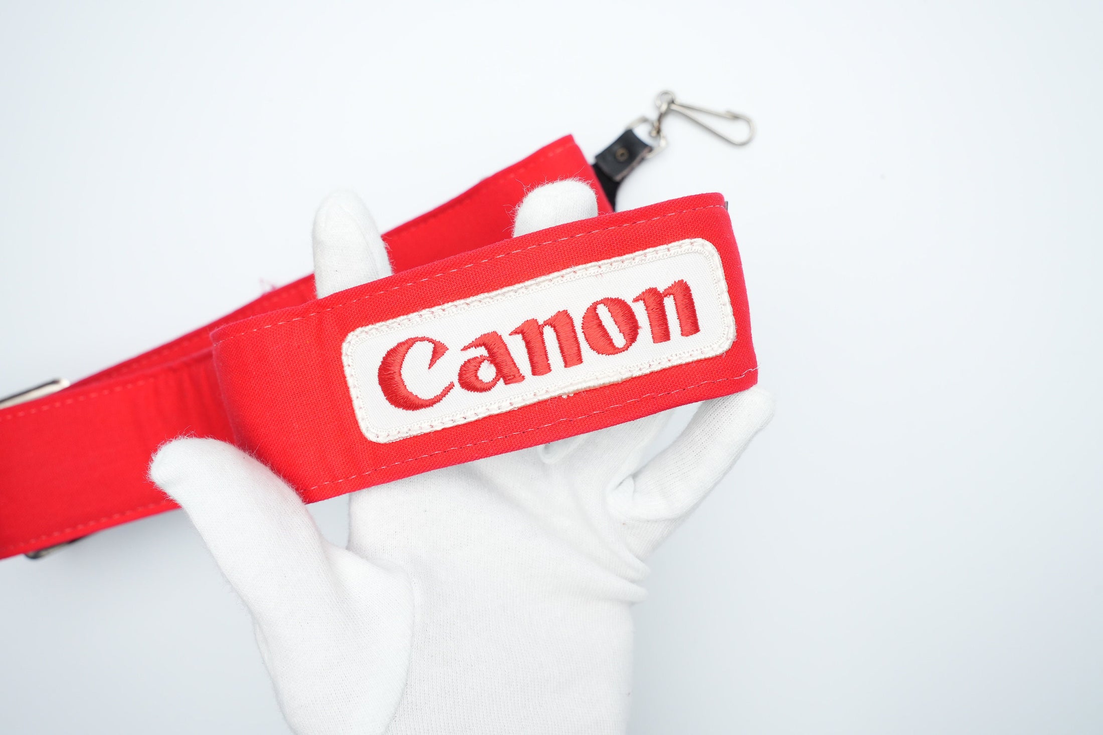 Rare Red Canon Camera Strap – Vintage Style, 100 cm / 39.4 inch – Sturdy and Comfortable Carry Strap