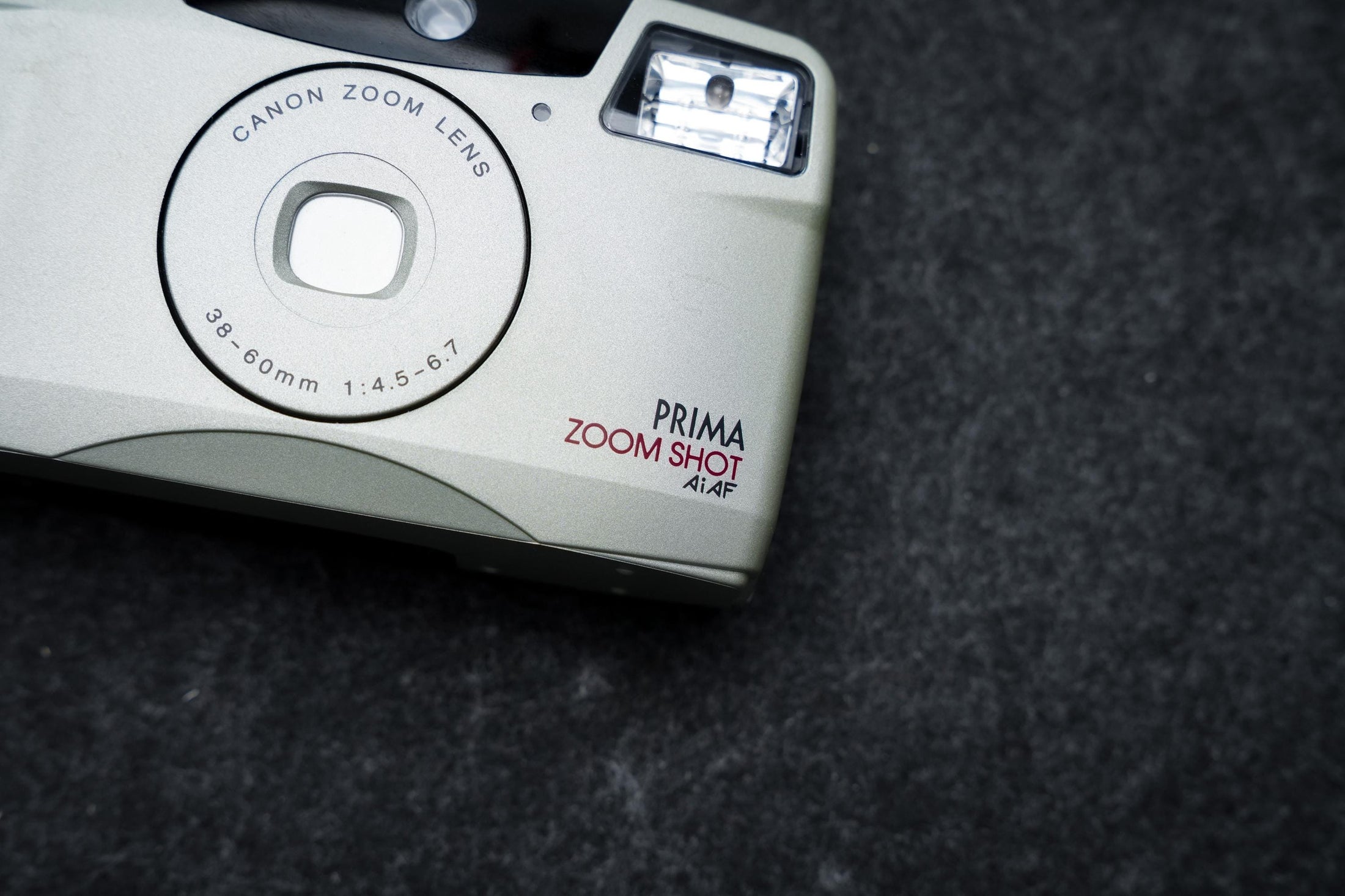 Canon Prima Zoom Shot + gratis 35mm film – 35mm point-and-shoot camera – 1995 – nieuw in doos, old stock