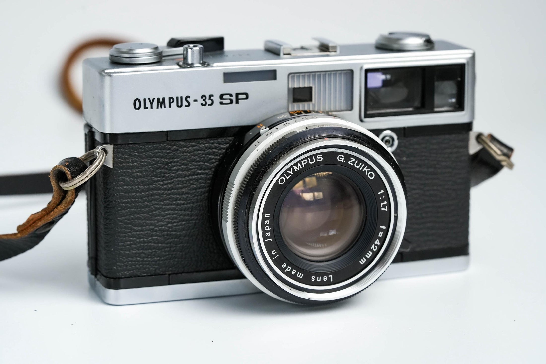 Olympus 35 SP + G. Zuiko 42mm f/1.7 + Free Kodak Gold – Rare rangefinder | Fully working | With learning cover and lens cap