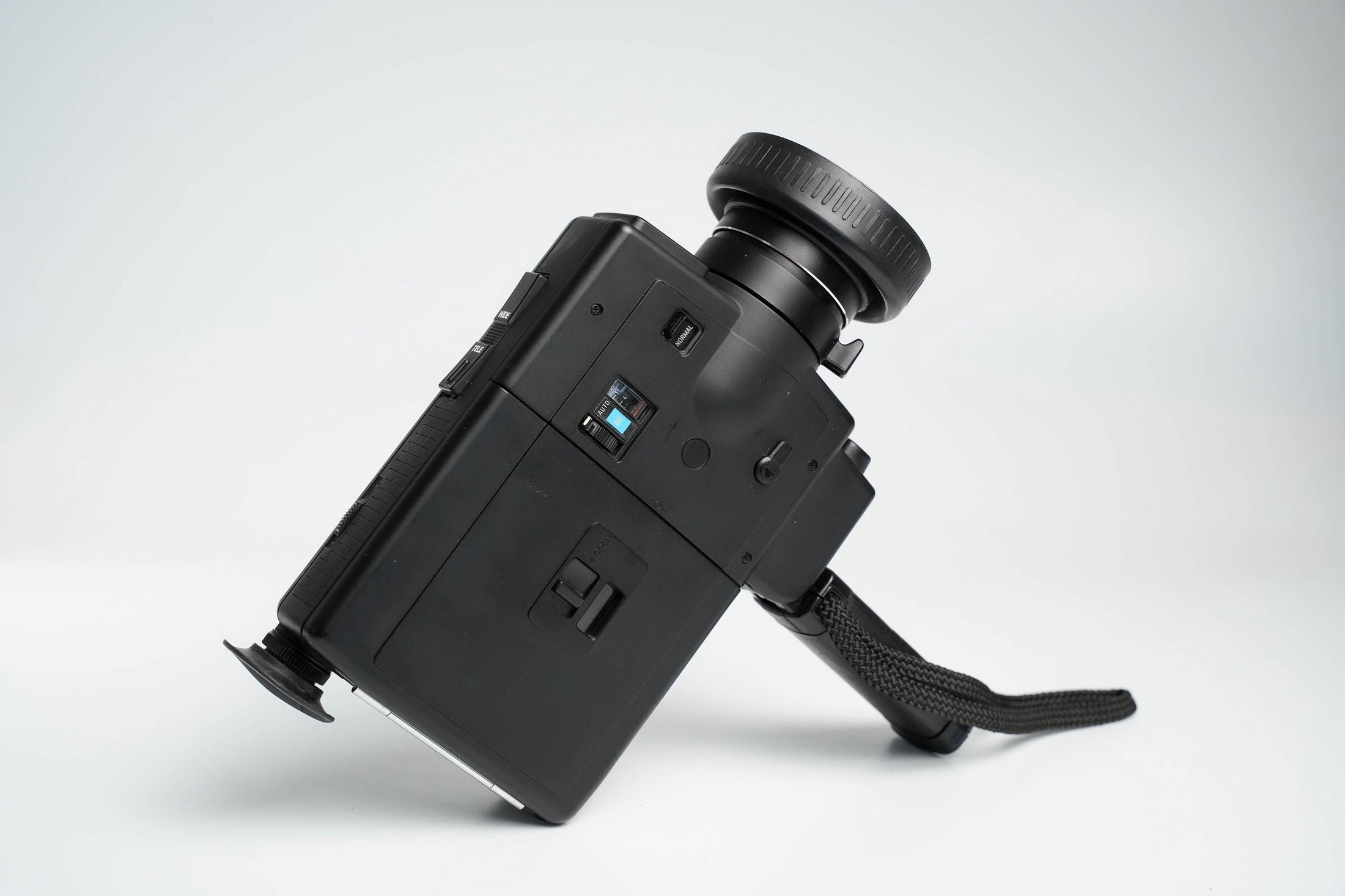 Minolta XL601 Super 8 Film Camera – Fully Functional, Light Strong and Compact