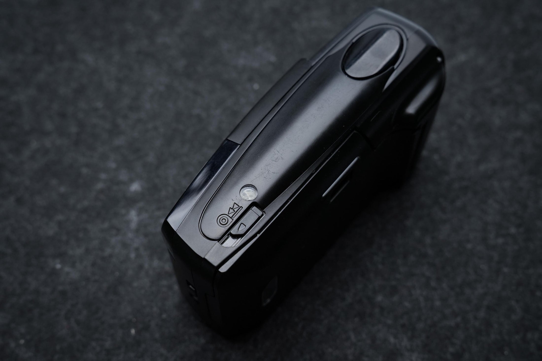 Olympus Trip 300 – 35mm compact camera – 1996 – in doos, getest en werkend