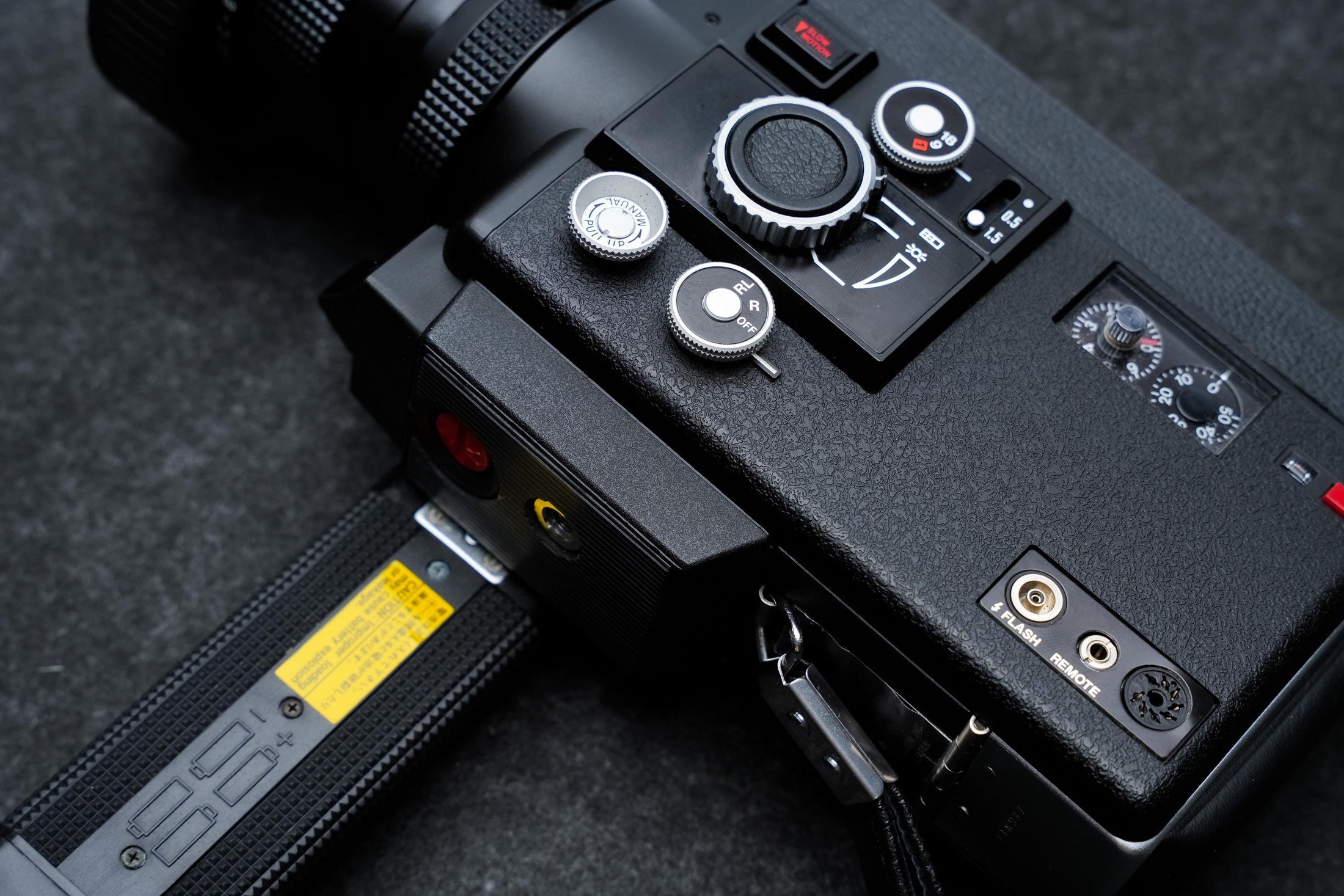 Canon 814XL Electronic – Super 8 Camera – 1977 – Zwart – Macro Zoom – Voor filmmakers & verzamelaars – XL-opnamen – Professioneel model