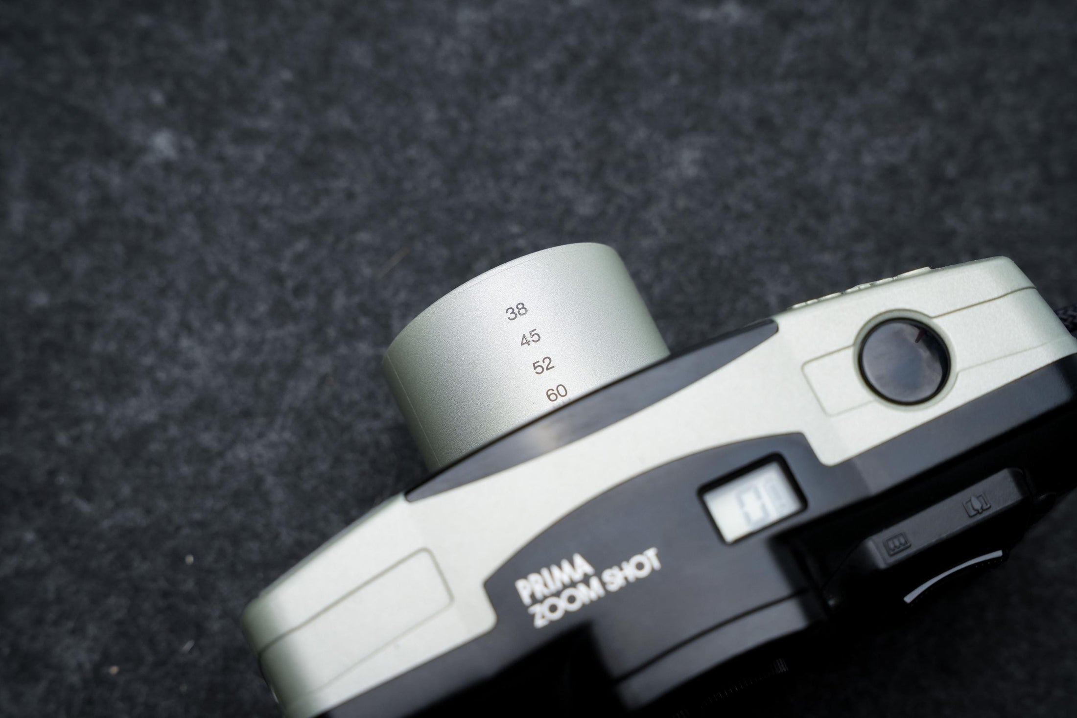 Canon Prima Zoom Shot + gratis 35mm film – 35mm point-and-shoot camera – 1995 – nieuw in doos, old stock