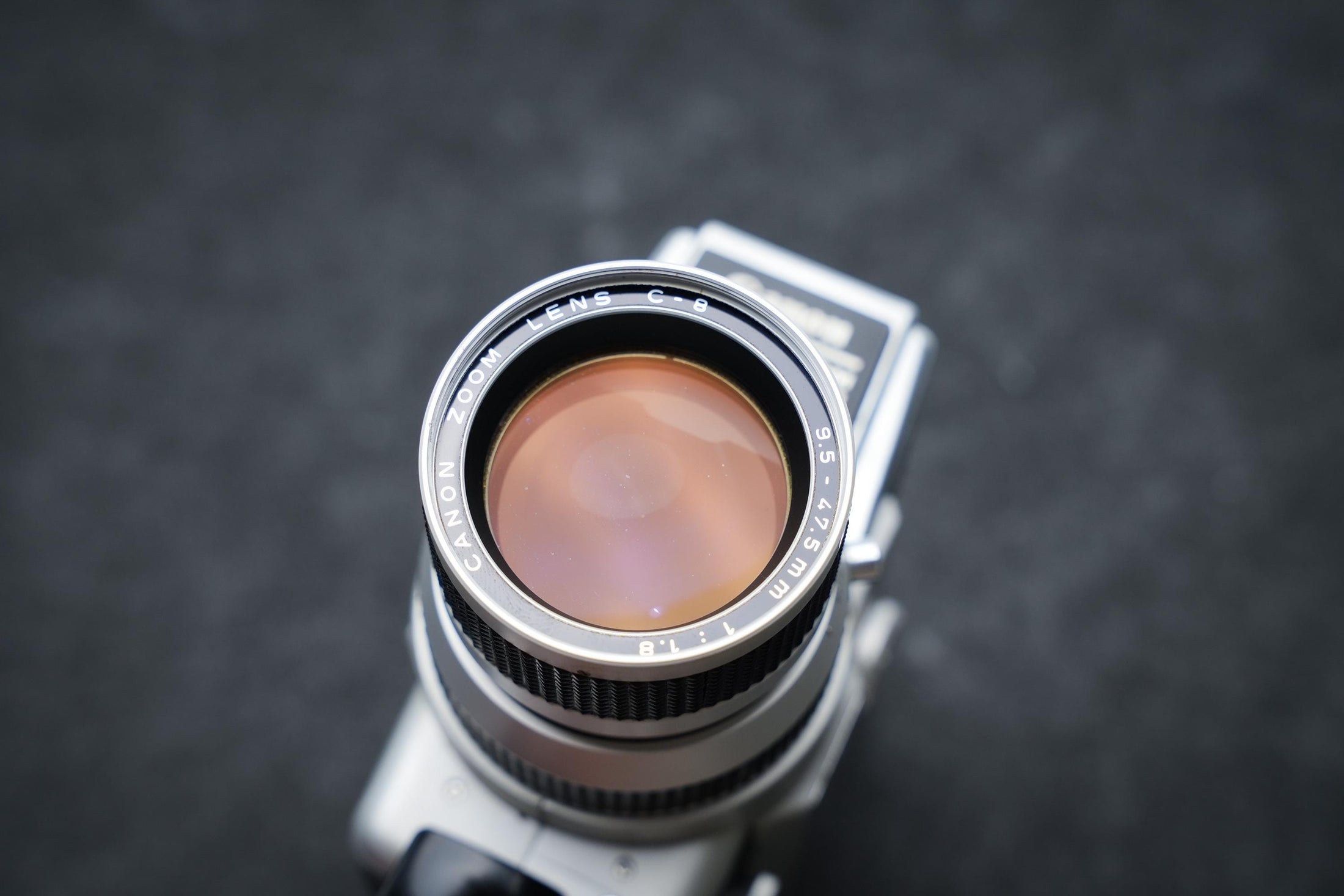 Canon Auto Zoom 518 SV Super 8 Camera uit 1971 – Zilver met zwart - ideaal voor filmkunstenaars, retrovideografen en verzamelaars