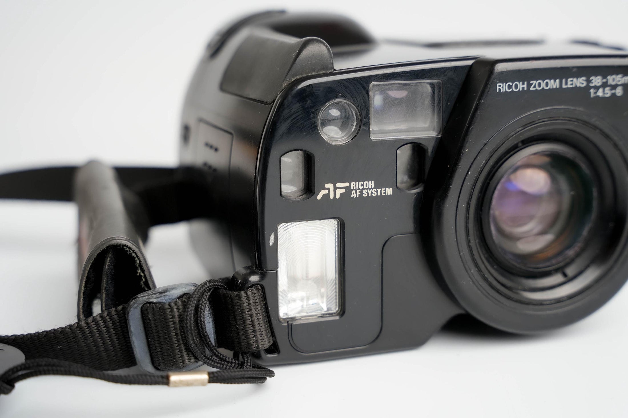Ricoh Mirai 105: Retro Analog Camera with Modern Autofocus