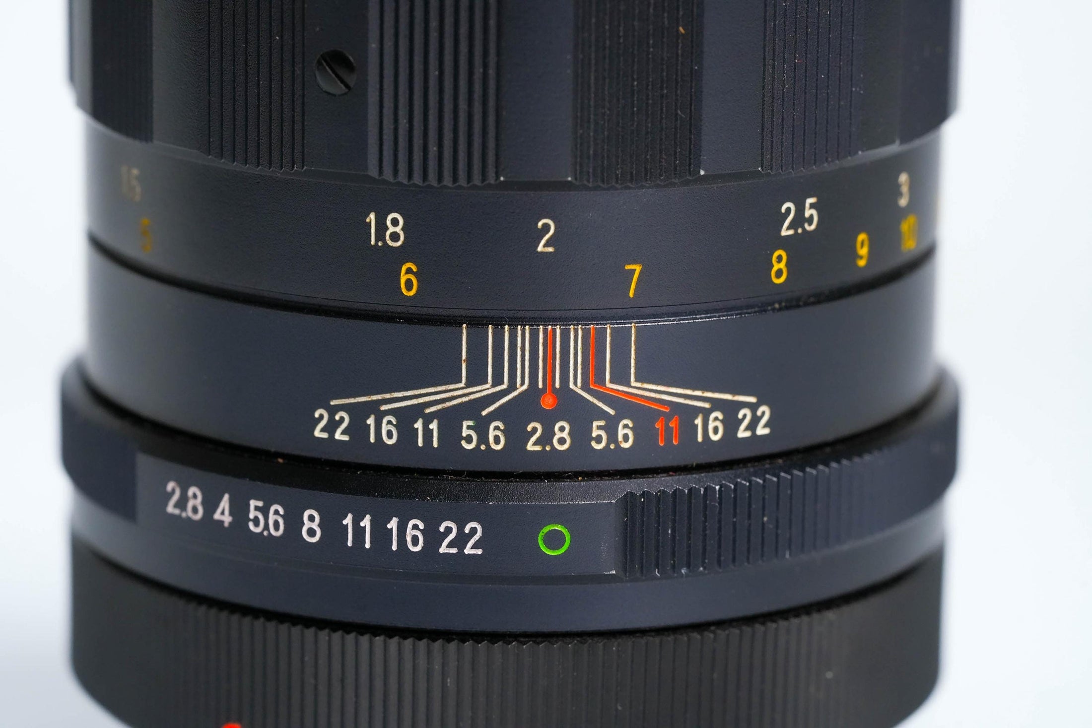 Tokina 135mm f/2.8 – Vintage Telephoto Lens for Canon FD