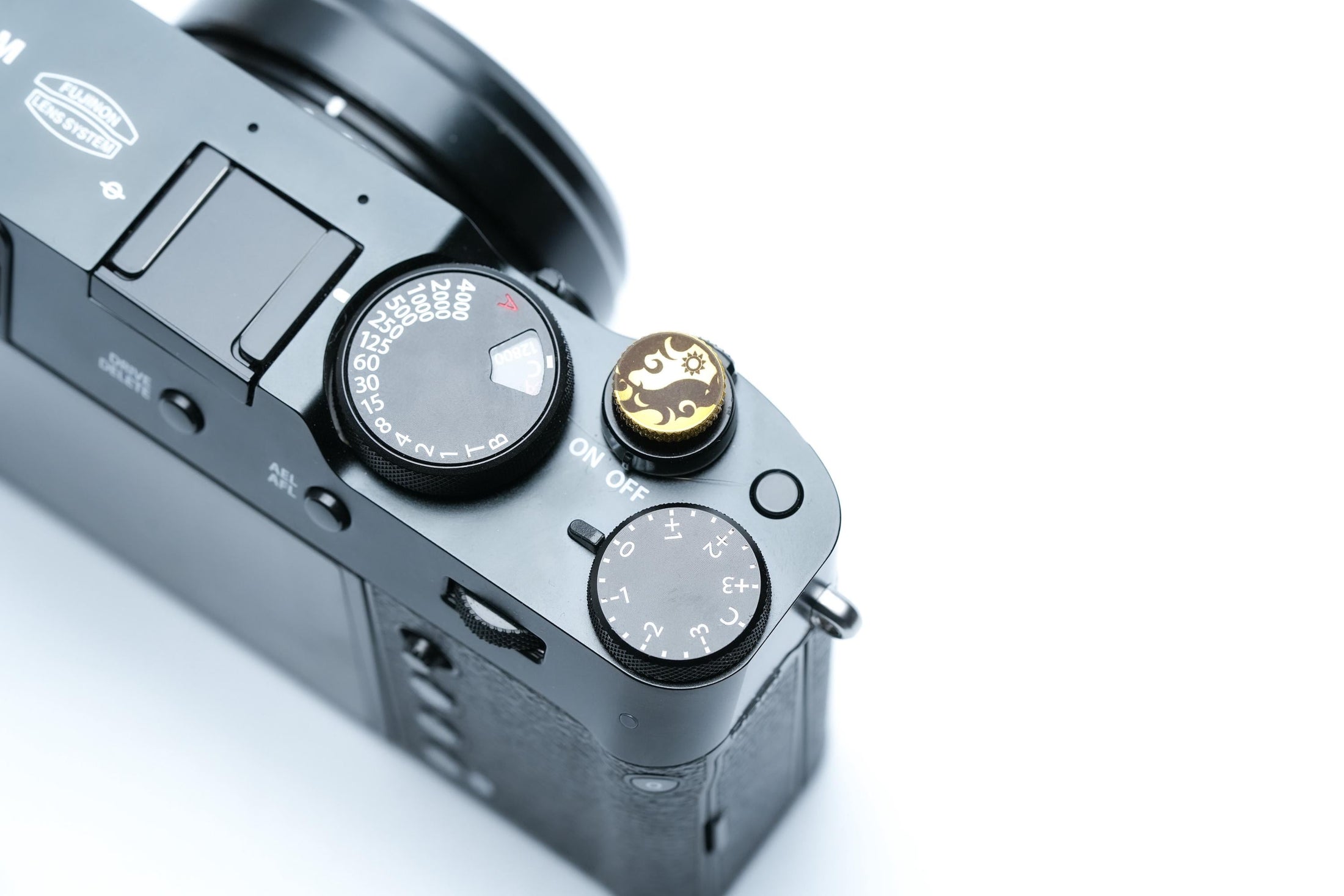 Messing ontspanknop goudkleurig – Yin & Yang zon-maan ontwerp – gegraveerde shutter release button voor Fujifilm, Sony, Nikon, Leica