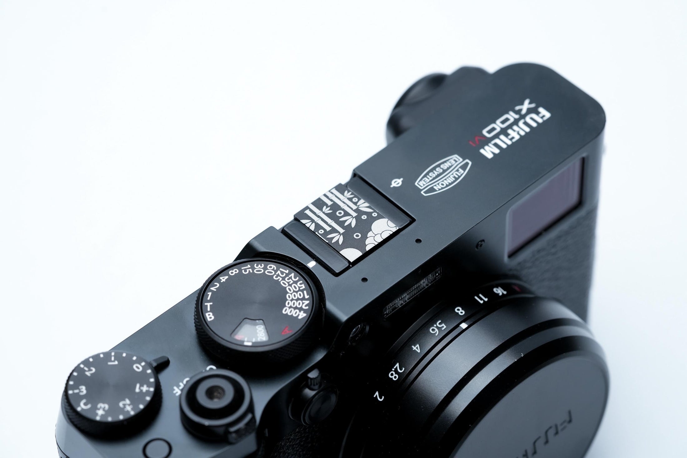 Bamboo Forest flitsschoendeksel – Japans design – gelaserd aluminium – zwart gecoat