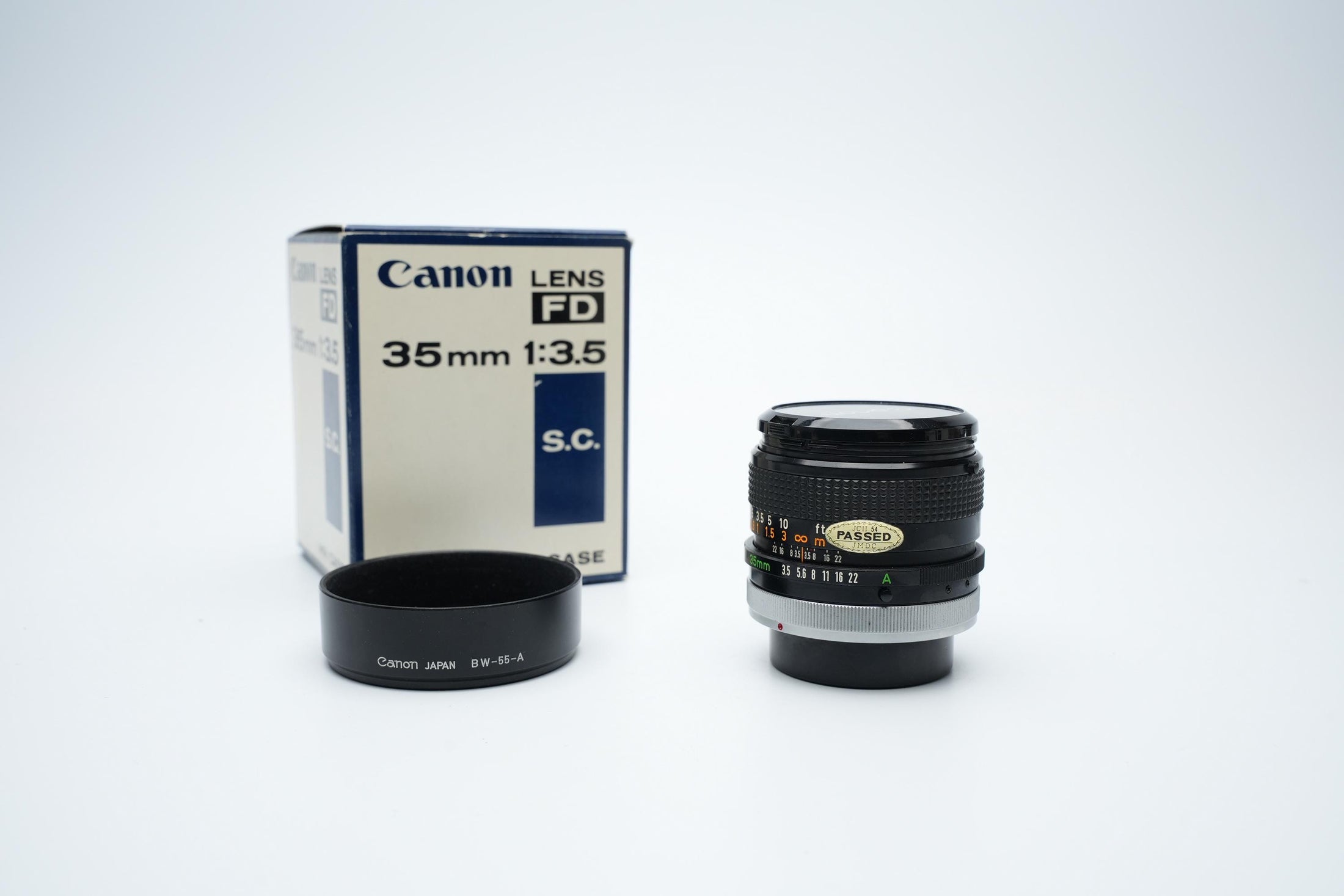 Canon FD 35mm F3.5 S.C. Lens - Vintage Wide-Angle Lens | With Original Box