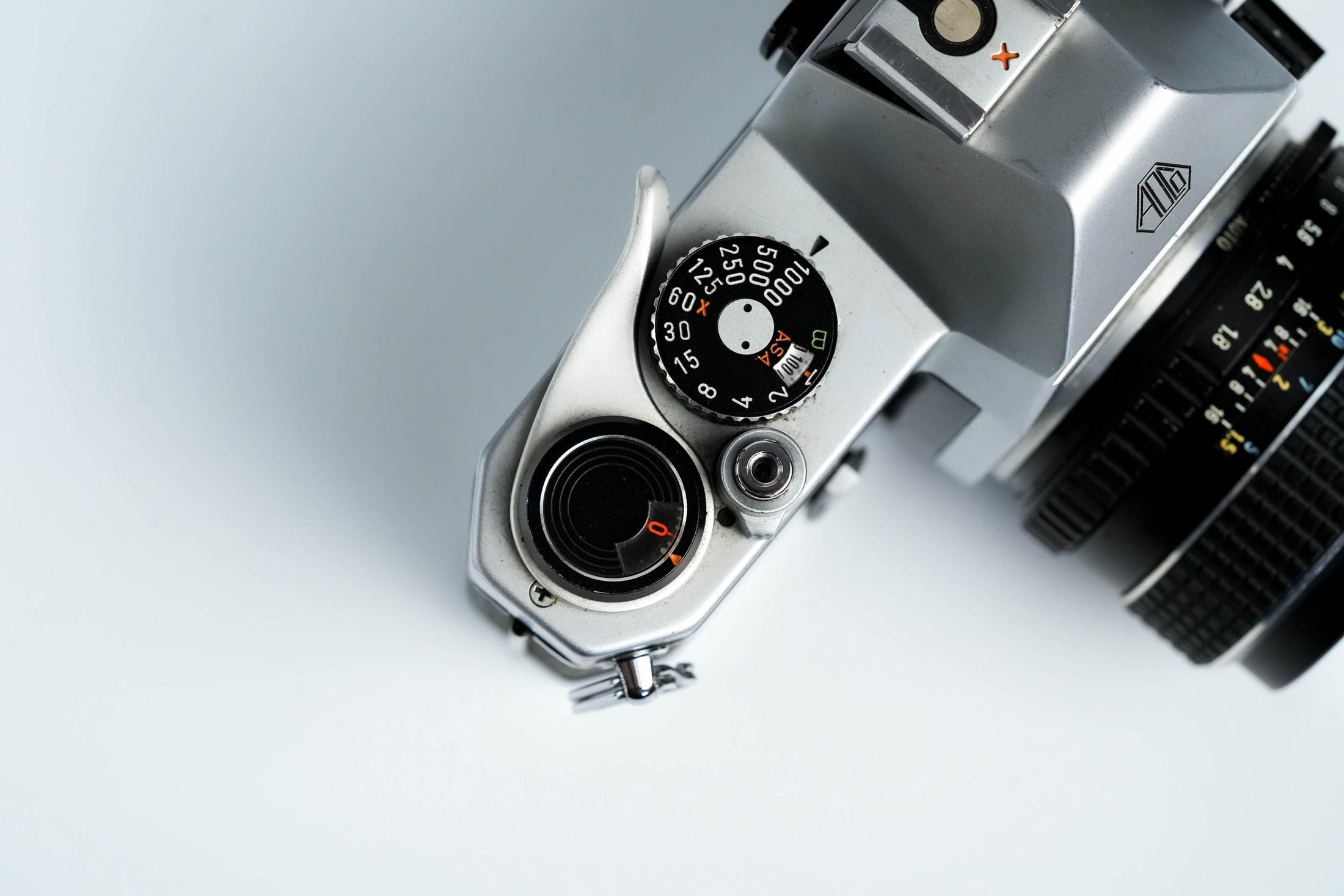Pentax Spotmatic F + SMC Takumar 55mm f/1.8 – Fully functional + free 35mm film