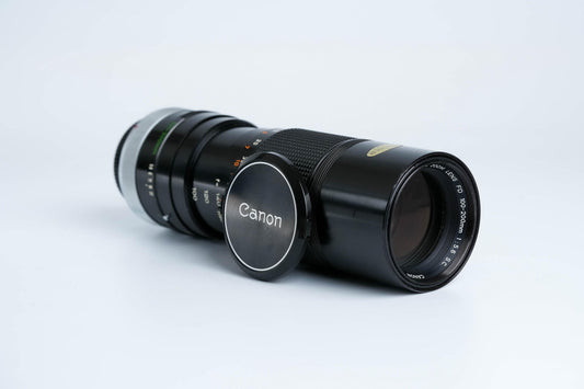 Canon FD 100-200mm f/5.6 S.C. Telezoom – Vintage Classic with Canon Super Coating