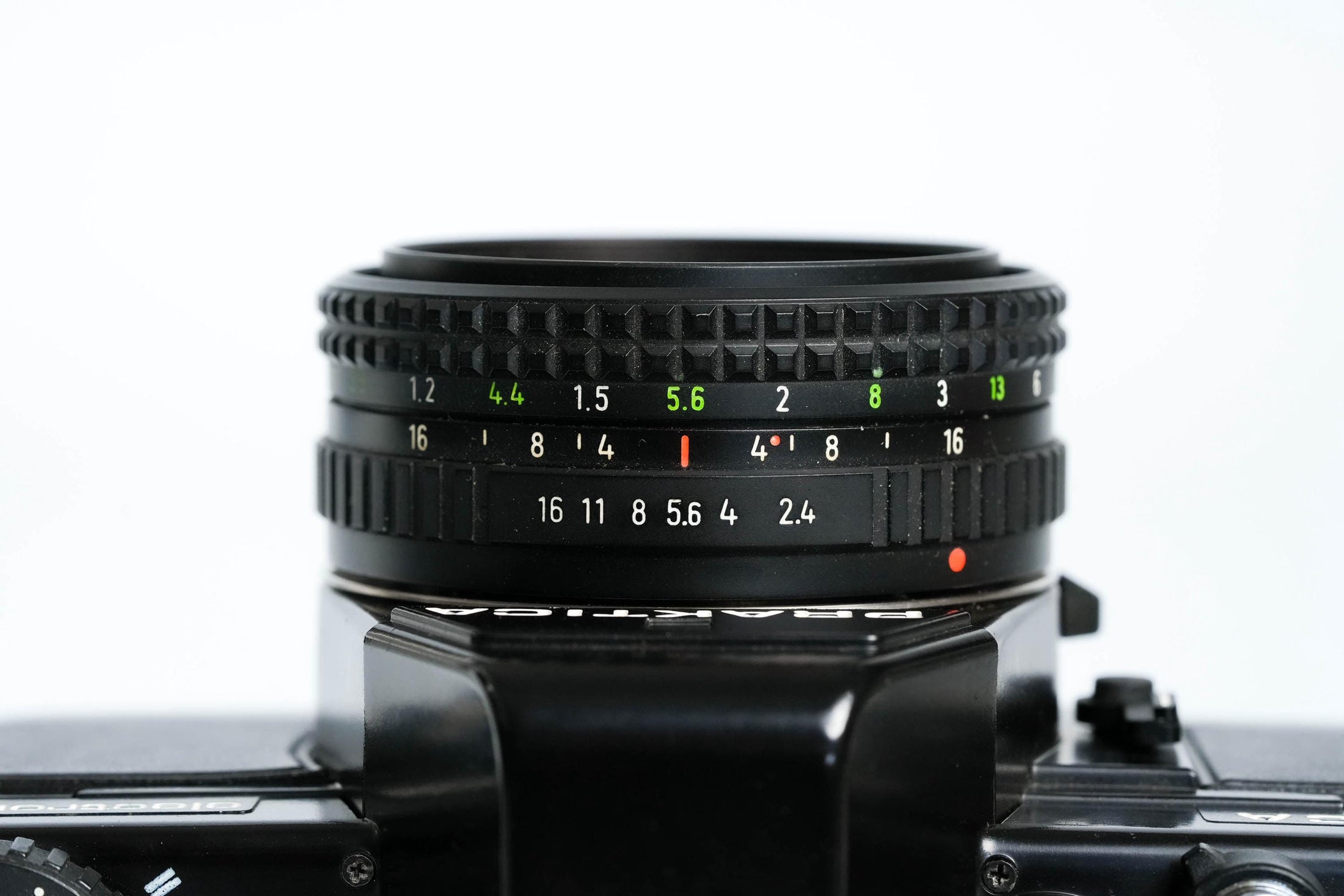 'Praktica BCA + Prakticar 50mm f/2.4 + free 35mm film – Electronic vintage SLR'