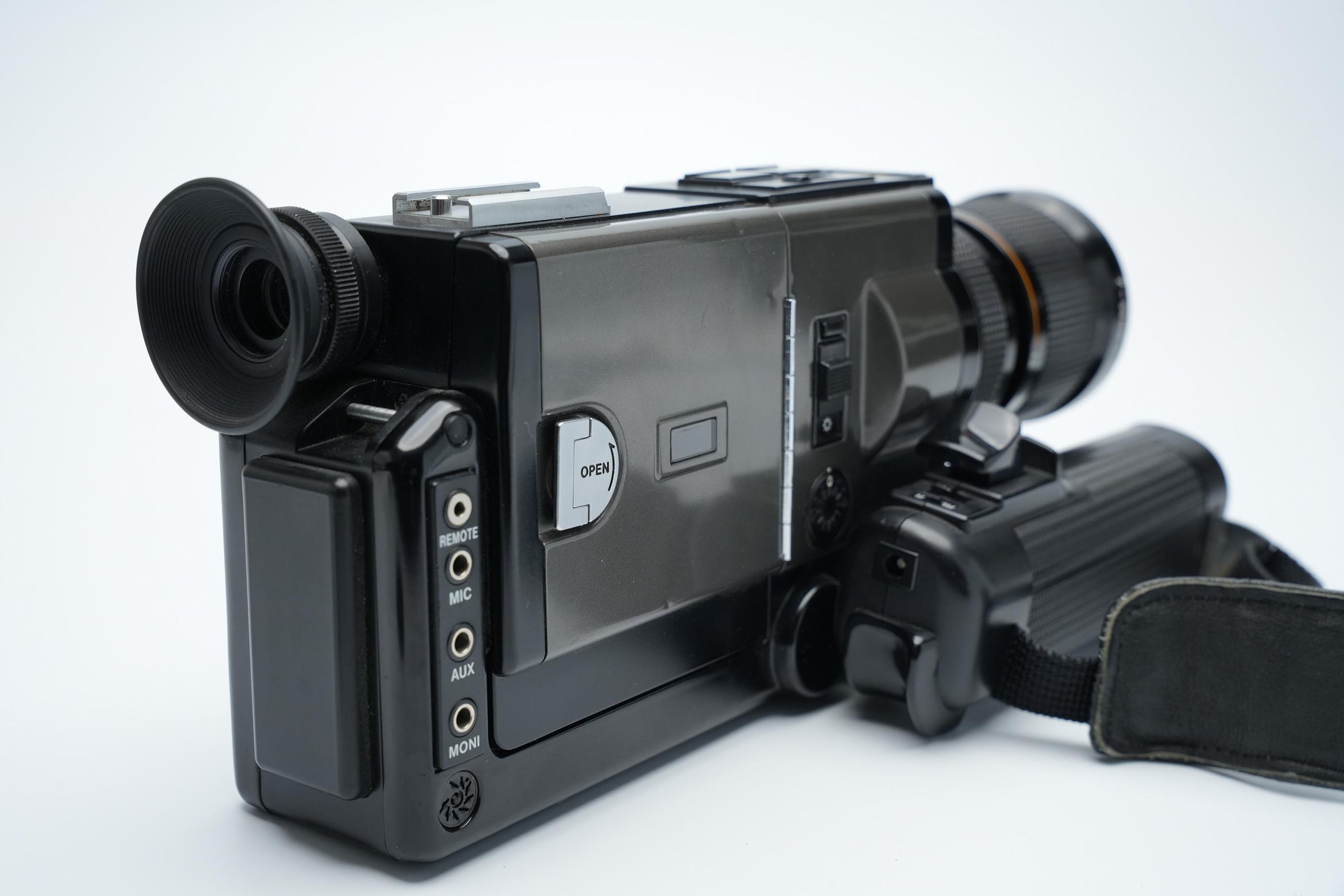 Canon 814 XL-S Super 8 Camera – For Collectors and Handy Repairers