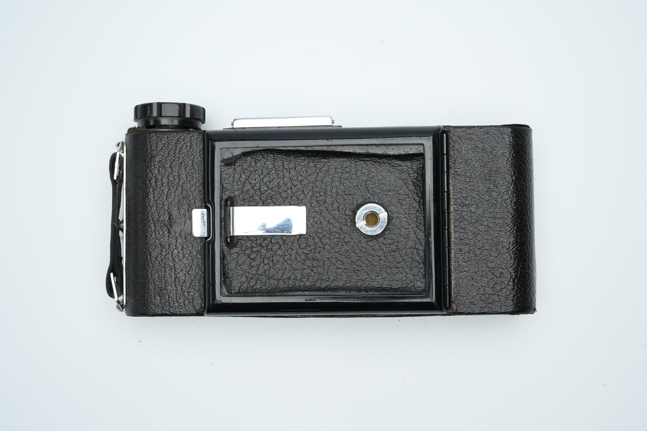 King Penguin Kershaw Eight-20 Vintage Camera - Unseend